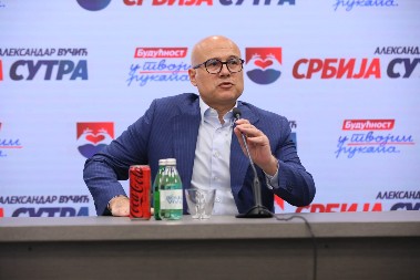 Vučević: Jel mislite da ćete kontejnerima slomiti Srbiju koja je preživela albansku golgotu i pogrom