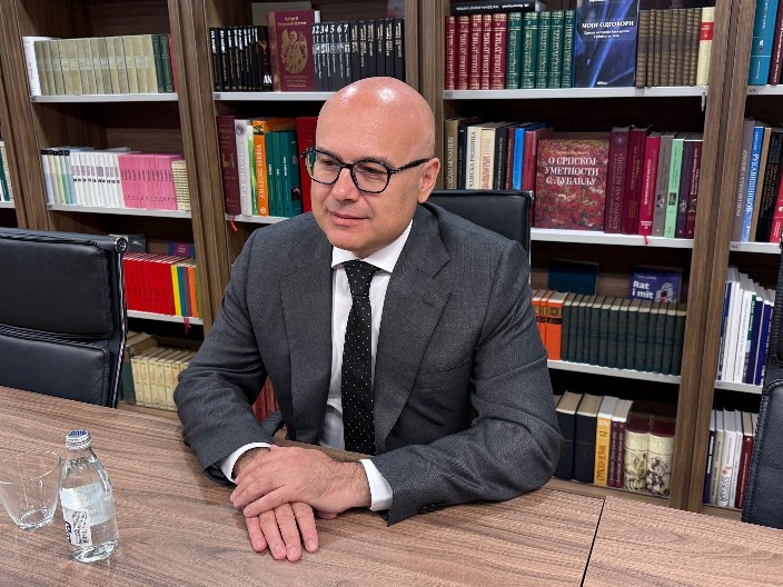 "ISTORIJSKA JE ODGOVORNOST NA DANAŠNJIM I BUDUĆIM GENERACIJAMA DA SE ZLOČINI NE ZABORAVE" Vučević prisustvovao obeležavanju zločina nad Srbima u Srednjem Podrinju