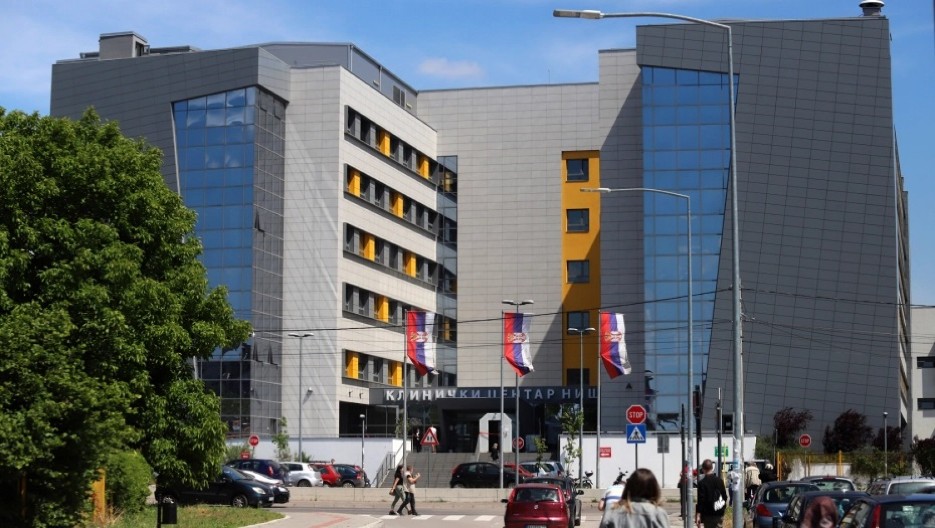 DETALJI NESREĆE U VRANJU: NIJE GLEDAO NI LEVO NI DESNO, OTIŠAO JE PRAVO POD TOČKOVE Svedoci bili frapirani prizorom