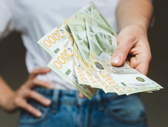 RETROGRADNI NEPTUN U OVNU RAZORIĆE VAŠE FINANSIJE AKO NE PAZITE Uvući će vas u dugove i kredite, morate misliti na ovo