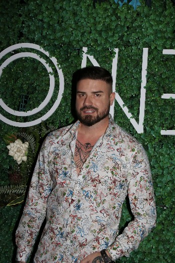 MC STOJAN SE ŽENI? Reper pokazao novu ljubav, a zbog ovoga svi misle da staje na ludi kamen (FOTO)