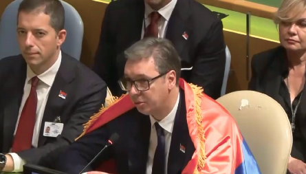 "ZA SRPSKU ZASTAVU ŽIVIM" Vučić: Izložena je u Predsedništvu, to je zastava pobede i sudbine srpskog naroda