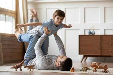 MLAĐI BRAT ME ZOVE TATA Ćutao sam 12 godina, jer sam ga odgajio, nemam srca da mu kažem istinu