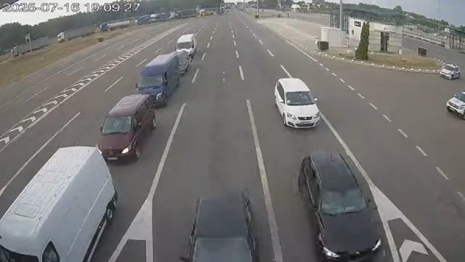 VAŽNO ZA SVE KOJI PUTUJU: Evo kakvo je stanje na granici!