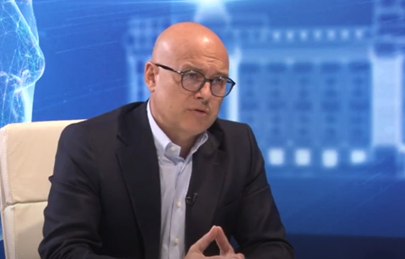 "SVE SMO PROŠLI, GLAVA JE NA RAMENIMA" Vučević o napadima na njega i porodicu