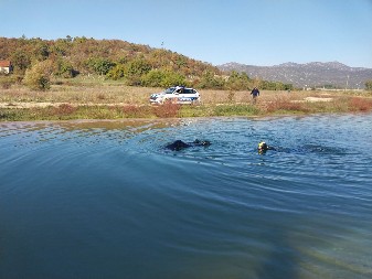 "ODJEDNOM JE SAMO NESTAO, PRIJATELJ RONIO DA GA PRONAĐE" Tragedija u Crnoj Gori! Utopio se mladić u Morači