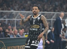 NESVAKIDAŠNJA TETOVAŽA KARLIKA DŽONSA Košarkaš Partizana "stavio" na leđa Lebrona Džejmsa (FOTO)