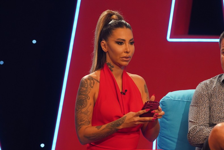 "ASMIN MI PRETI" Aneli Ahmić otkrila šokantne detalje o bivšem: "Plašim se za život, prijavio me je za otmicu deteta"