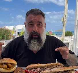 ZALJUBLJENIK U GASTRONOMIJU OTKRIVA NAJBOLJU PONUDU ULIČNE HRANE U ITALIJI Evo šta sve možete da probate na Siciliji za 1 evro