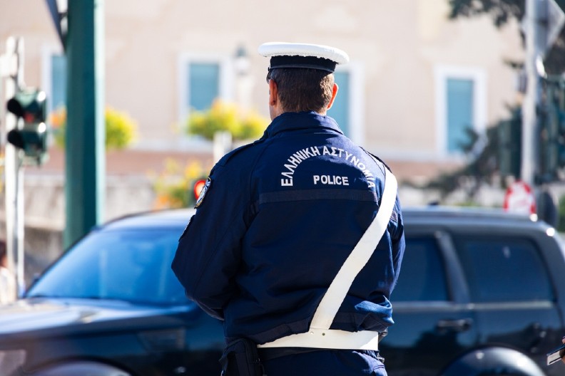 ŽENA (52) UHAPŠENA ZBOG DEČJE PORNOGRAFIJE! Majka prodavala ćerkine (10) gole fotografije muškarcima