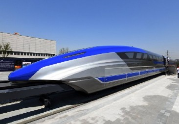 LOPOVI UKRALI ALEKSANDRI NAKIT VREDAN 350.000 DOLARA DOK JE SPAVALA U PRVOJ KLASI Sve se desilo u sekundi