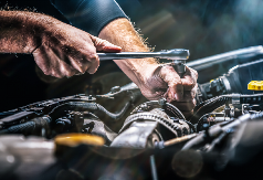 ON STAVLJA „RUKU U VATRU“ ZA NJEGA Iskusan mehaničar je popravio mnogo automobila, ali preporučuje samo jedan