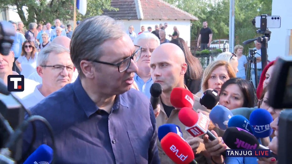 SVE VREME POKUŠAVAJU DA ME UHAPSE! Predsednik Vučić: Pogledajte rešenja za Momirovića i Vesića, pa to je samo da se smejete