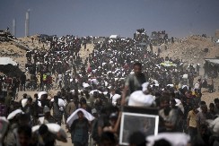 DRAMA U VAZDUHU! Avioni nad Gazom bacaju pakete, Izrael se brani od teških optužbi!