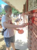 NAROD USTAO PROTIV BLOKADERA! Građani se pobunili protiv vandalizma zgubidana na Limanu, ponovo naslikali srpsku trobojku! (FOTO/VIDEO)