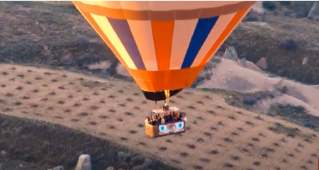 OVO JE PRAVA NOĆNA MORA! Stravičan pad balona  – putnici ispali iz korpe, jedna osoba poginula, petoro povređeno