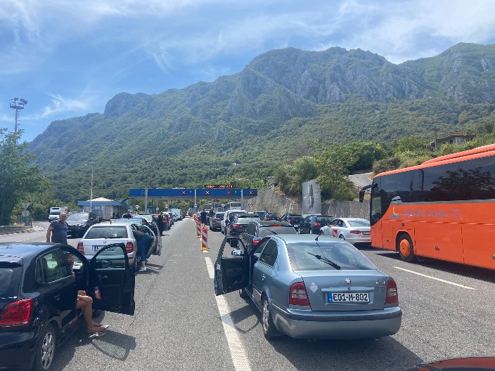 ALARMANTNO UPOZORENJE ZA VIKEND! Vozači, ovo morate da ispoštujete