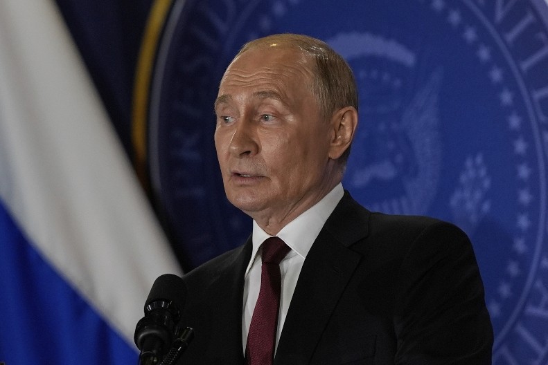 OGLASIO SE PUTIN U KREMLJU POVODOM SASTANKA SA TRAMPOM: Razgovor je bio ISKREN...