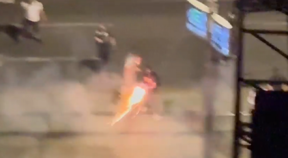 DIVLJAŠTVO U BEOGRADU: Blokaderi hoće da sravnaju prestonicu sa zemljom! (VIDEO)