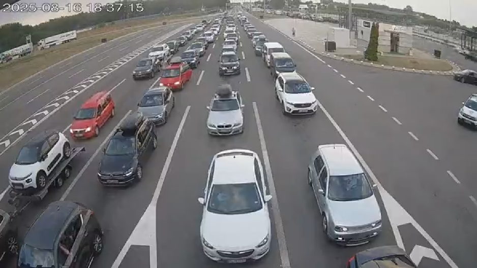 VAŽNO ZA SVE KOJI PUTUJU Evo kakvo je stanje na granici