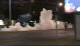 PUCA NA NOVOM BEOGRADU Blokaderi teroristi bacili topovske udare na policiju (FOTO)