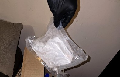 SRBIN VIDEO POLICIJU, PA SE SAKRIO U KAFIĆ S DROGOM Italijani uhvatili opasnog dilera