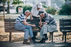 DRŽAVA POMAŽE, TIČE SE I PENZIONERA Evo koje popuste mogu da očekuju