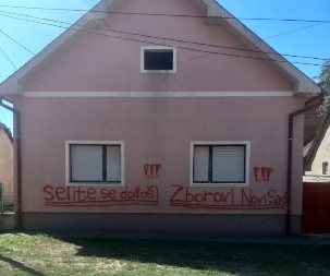 "VAN SEBE SAM, OTAC JE OTIŠAO PO HLEB I VIDEO" Blokaderi zboraši napali kuću Vladimira Balaća: Smeta im što smo iz Republike Srpske