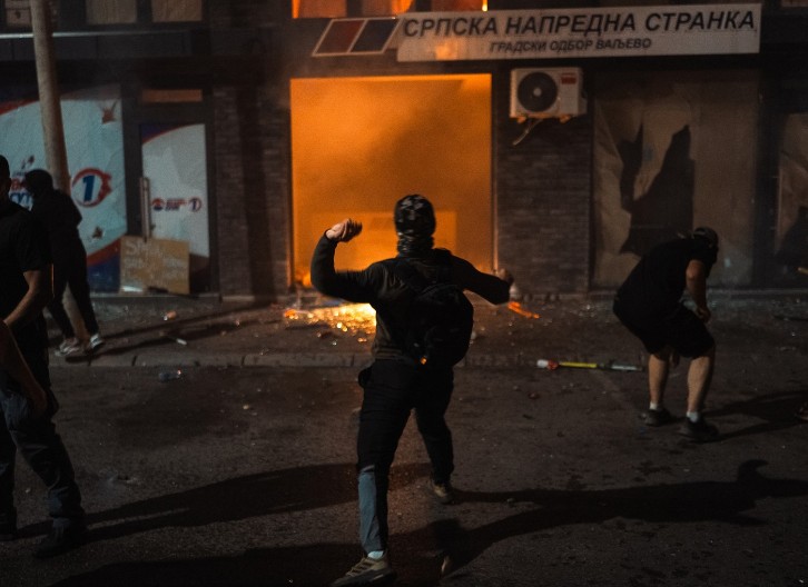 ŠIRE PANIKU KORISTEĆI LAŽNE ŽRTVE Kako je opozicija u Srbiji upotrebila sličan scenario iz Irana