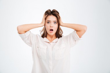 MUŽ UZEO DA OKREČI KUPATILO, PA NAPRAVIO KATASTROFU  Šokirana žena zavapila na društvenim mrežama tražeći pomoć - dobila je 2000 komentara