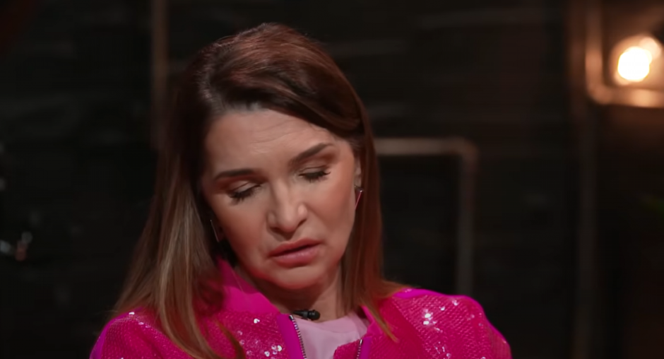 SPASILA BEBU KOJU JE NAŠLA PORED KONTENJERA, PA ODLUČILA DA JE USVOJI Potrešena pevačica se oglasila: "Gde će ti duša..."