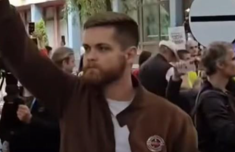 BLOKADERI POZIVAJU I NAJAVLJUJU JEZIVO NASILJE ZA VEČERAS: Pogledajte samo šta je objavio sin Nenada Čanka! (FOTO)