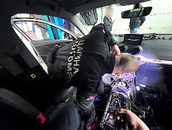 CARINICI OTVORILI GEPEK, A UNUTRA ŠOK Sakrio robu od 52.000 evra! (FOTO)