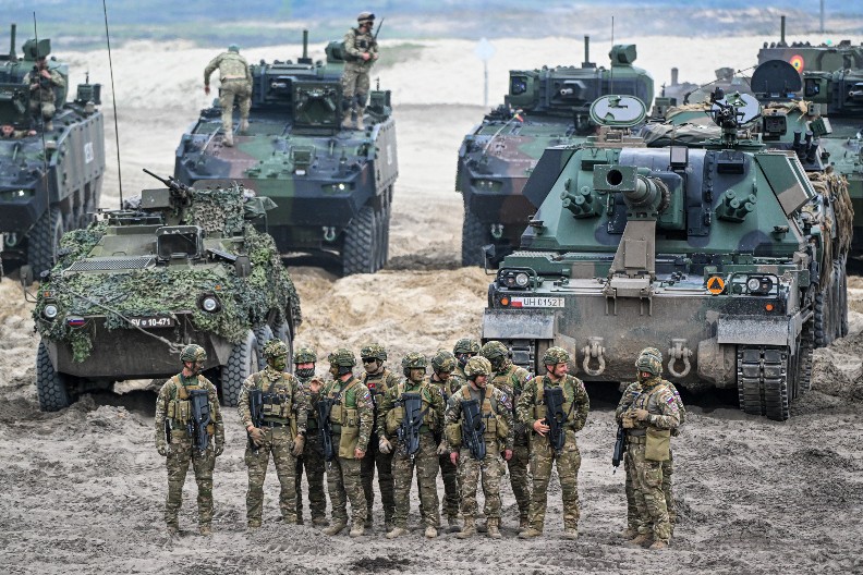 BUKUREŠT POSTAJE TVRĐAVA: Stižu NATO brigade, Rumunija se sprema za scenario sukoba