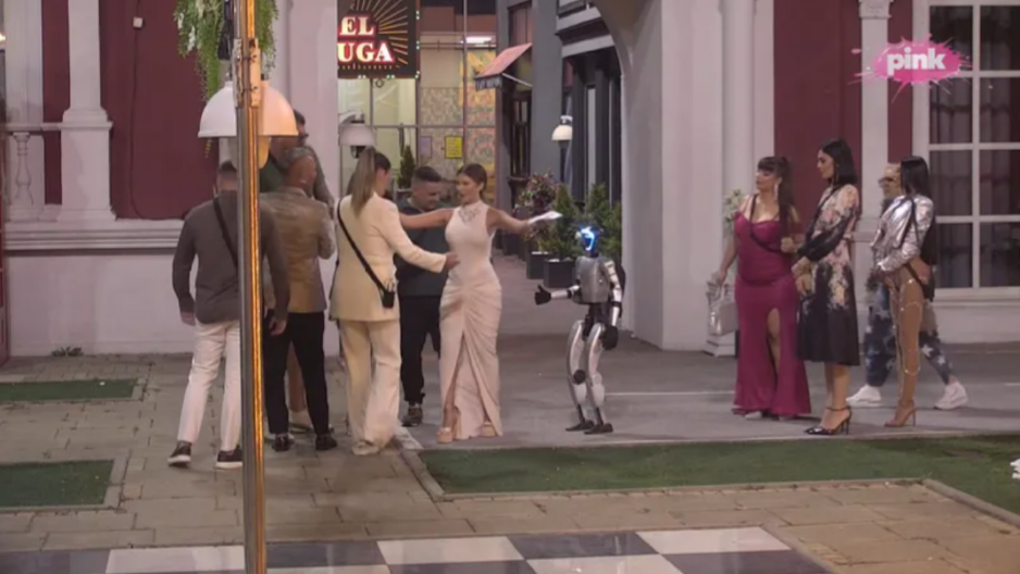 OVAKO IZGLEDA IMANJE ELITE 9 Veliki šef mislio na svaki detalj, kada su ovo ugledali takmičari ostali u šoku (FOTO)