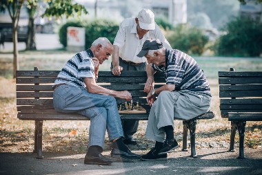 PENZIONERI DOBIJAJU VIŠE Penzije porasle za 6,2 odsto u odnosu na prošlu godinu
