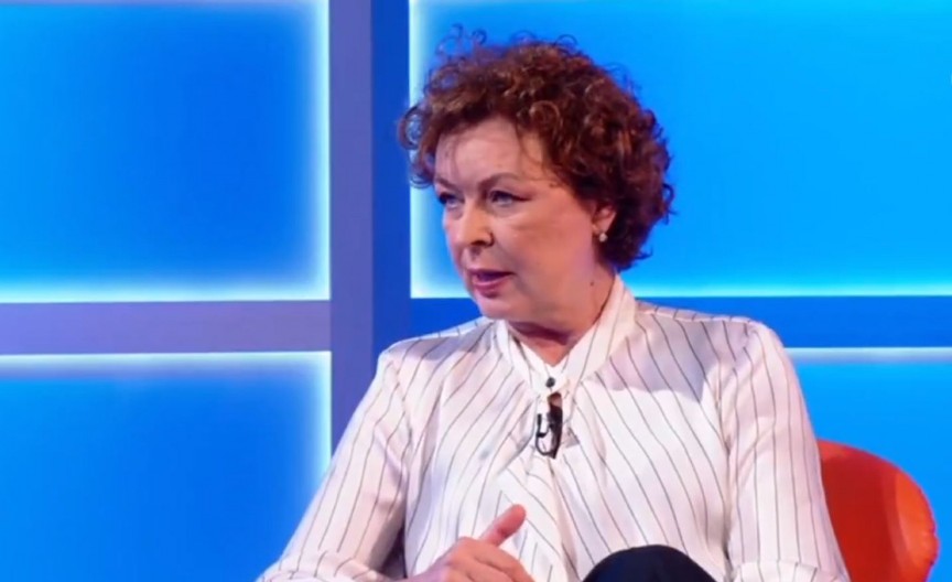 SKANDAL! DEKANKA BLOKADERKA PRIZNALA: Ja stalno idem po stranim ambasadama i pljujem po Srbiji! (VIDEO)