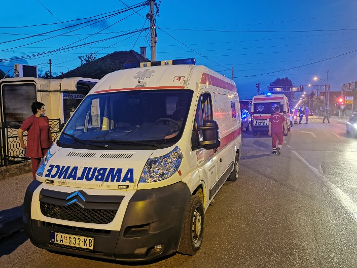 RONIOCA UDARIO ČAMAC I ISEKAO PROPELEROM Povređeni hitno prevezen u bolnicu