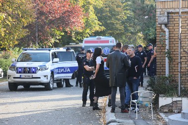 SIN I ĆERKA SVEDOČILI NA SUĐENJU OCU Dragan pucao sinu u stomak, a ženi u nogu