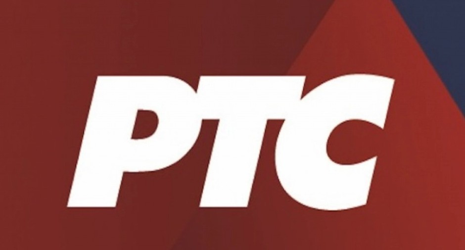 KAKAV SKANDAL U DNEVNIKU NA RTS! Voditeljka prenosi najnovije vesti, a iza nje na ekranu - OVO (FOTO)