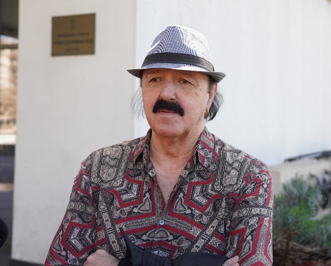 KOPAO KANALE, A SADA UŽIVA U LUKSUZNOM ŽIVOTU Haris Džinović u mladosti jedva sastavljao kraj s krajem: "Bavio sam se raznim poslovima"