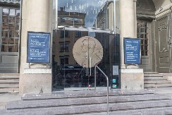 JEDAN OD DOBITNIKA NOBELOVE NAGRADE ZA MEDICINU JOŠ NIJE SAZNAO DA JE NAGRAĐEN Nobelov komitet nije uspeo da ga kontaktira - otišao je na  planinarenje