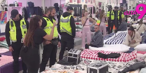 VELIKI ŠEF REAGOVAO ZBOG NASILNOG PONAŠANJA Rijaliti učesnicu žestoko kaznio!