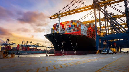 PREKO ARKTIKA Prvi teretni brod s kontejnerima iz Kine stigao u Evropu