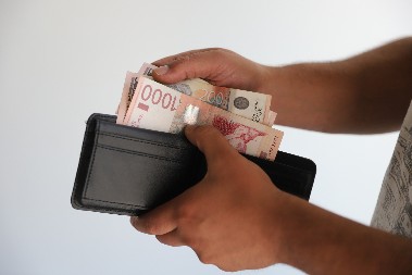 OVO MOŽE SVAKO Beograđanin zarađuje 5.000 evra mesečno, a nema ni radno vreme