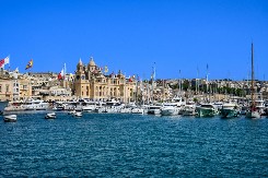 ŠARMANTNU MEDITERANSKU PRESTONICU SVAKAKO TREBA POSETITI Prva je na listi mesta koja se preporučuju u Evropi - Ima prijatnu klimu, povoljne cene i sjajnu atmosferu