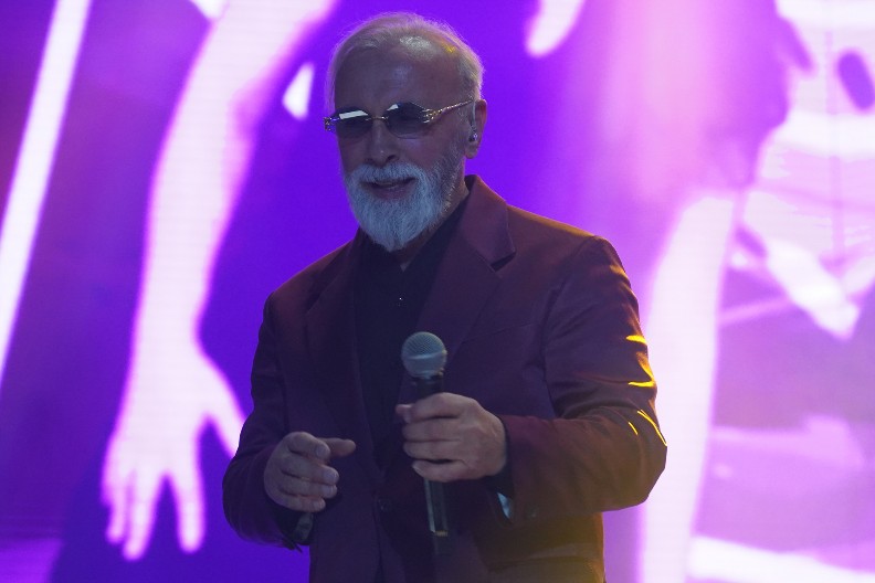 KO JE HAMZA, MISTERIOZNI SIN DINA MERLINA? Godinama se krije od javnosti, a evo gde je zaposlen