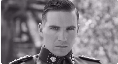 TRANSFORMACIJA U ZVER! Kako je Ralf Fajns osvojio ulogu komandanta logora u Šindlerovoj listi!