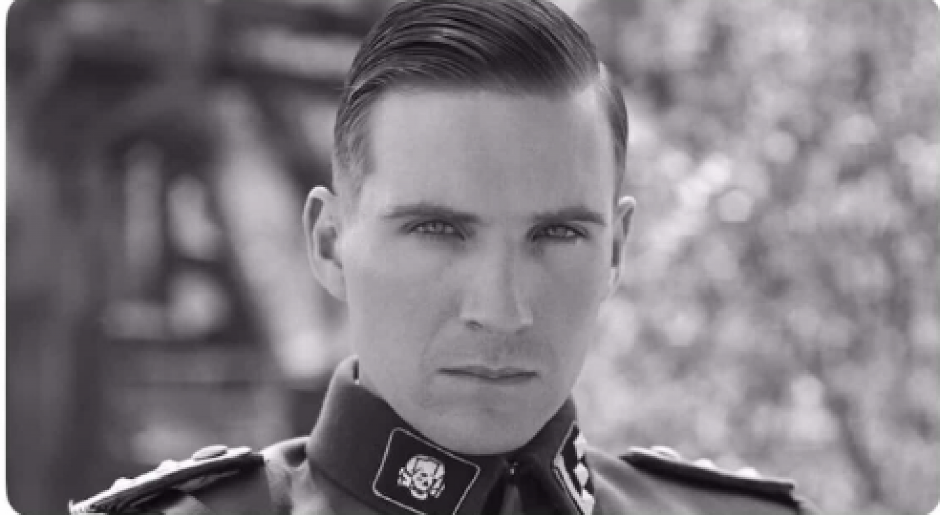 TRANSFORMACIJA U ZVER! Kako je Ralf Fajns osvojio ulogu komandanta logora u Šindlerovoj listi!