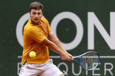 KOŠMARAN STOKHOLMSKI DAN Kecmanović posle singla ispao i u dublu